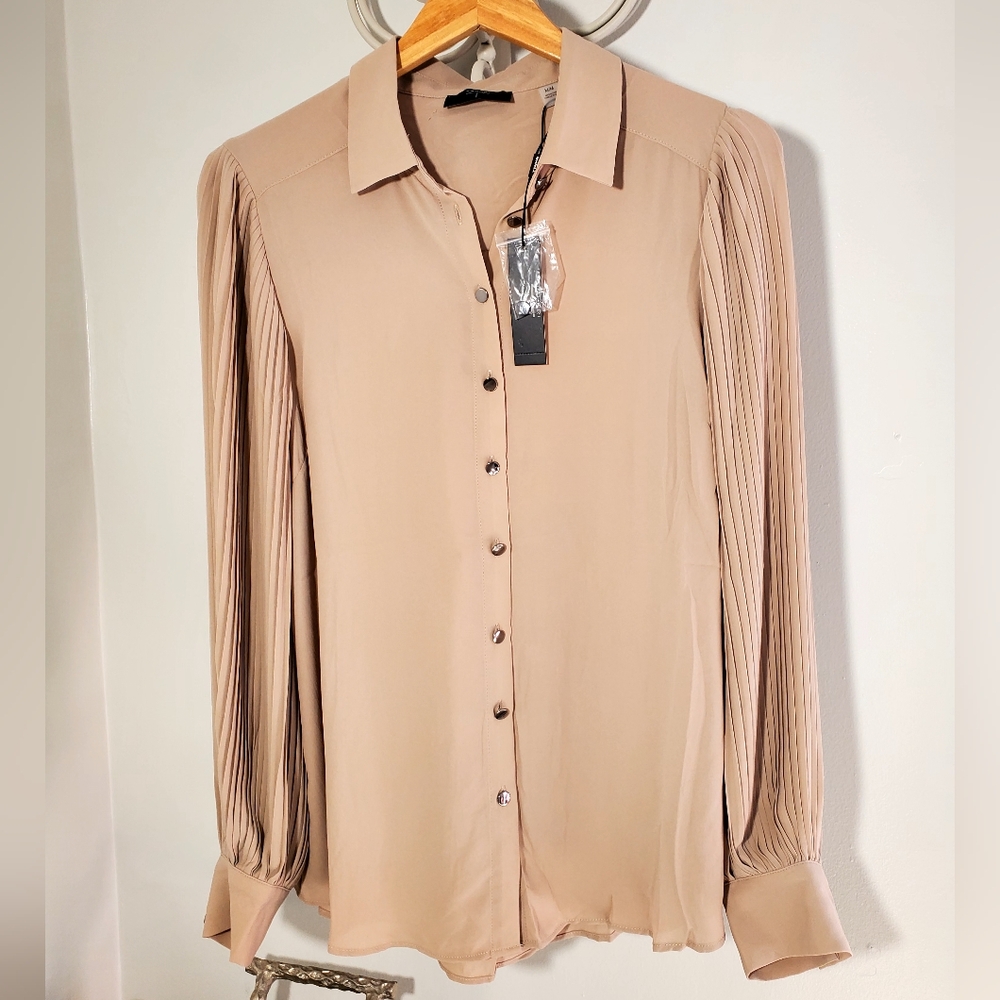Tahari Women's Tan Long Sleeve Blouse Dress Shirt Button Down Size M